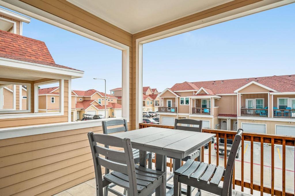 Twisted Pelican - Beach Gear Included! Port Aransas Exterior foto